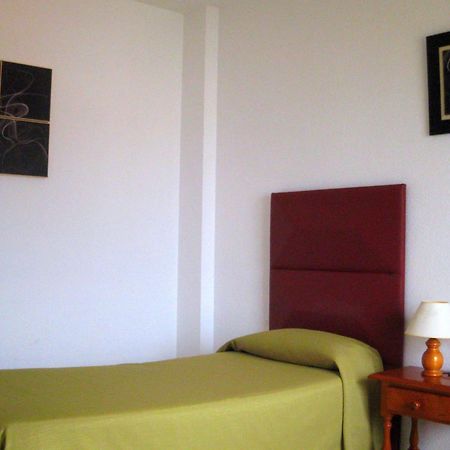 Hostal Esperanza เบนาคาราเฟ ภายนอก รูปภาพ