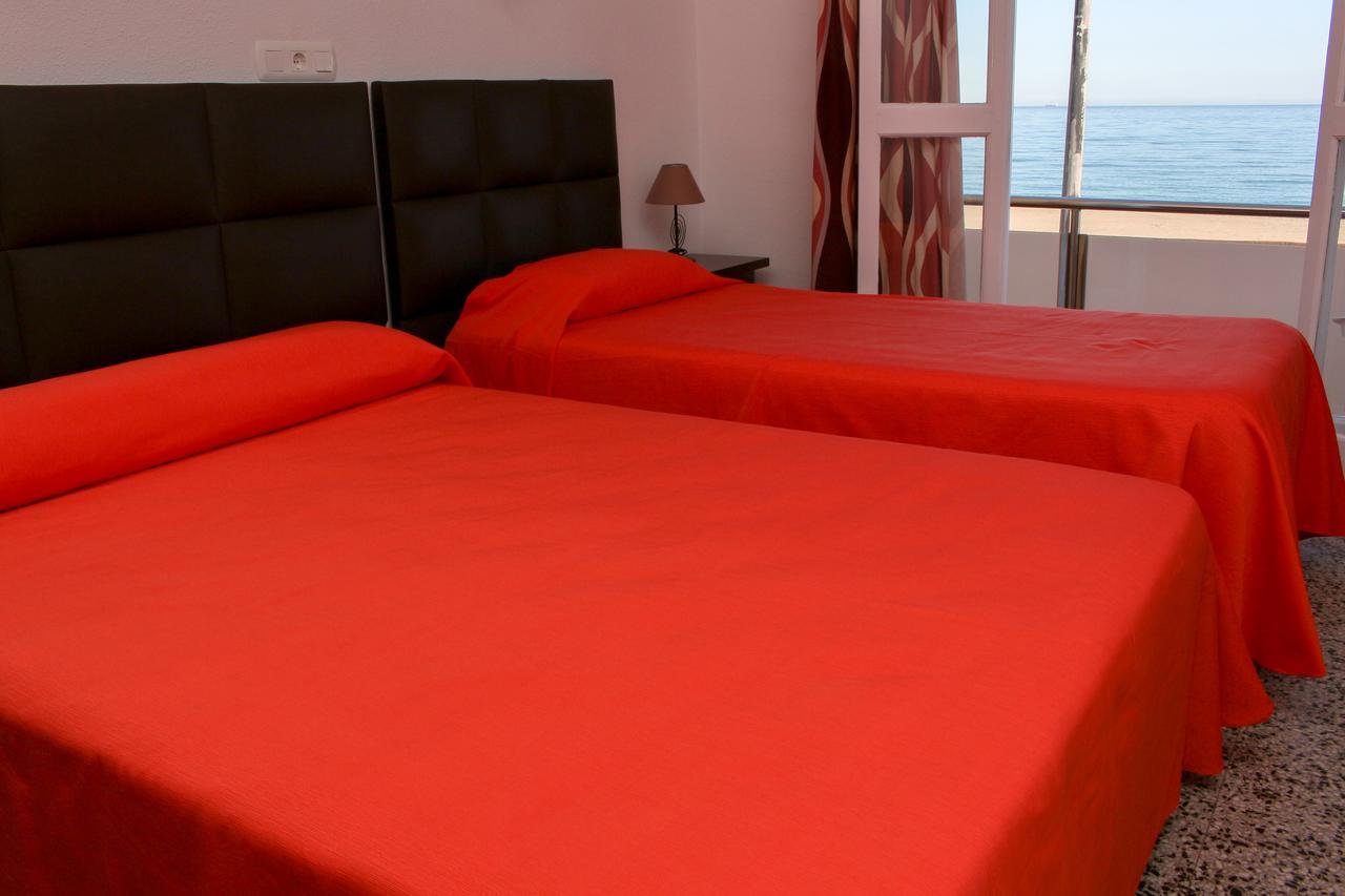 Hostal Esperanza เบนาคาราเฟ ภายนอก รูปภาพ