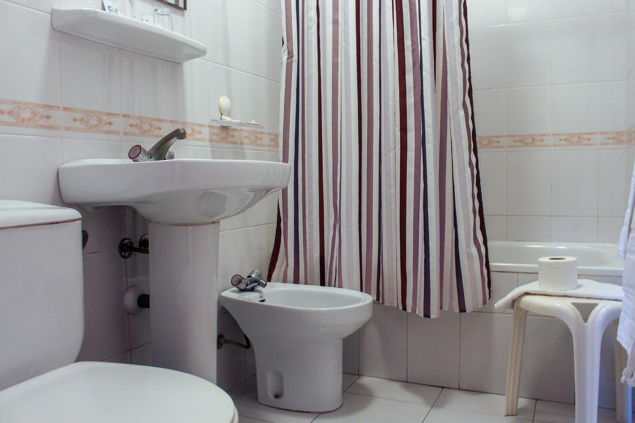 Hostal Esperanza เบนาคาราเฟ ภายนอก รูปภาพ
