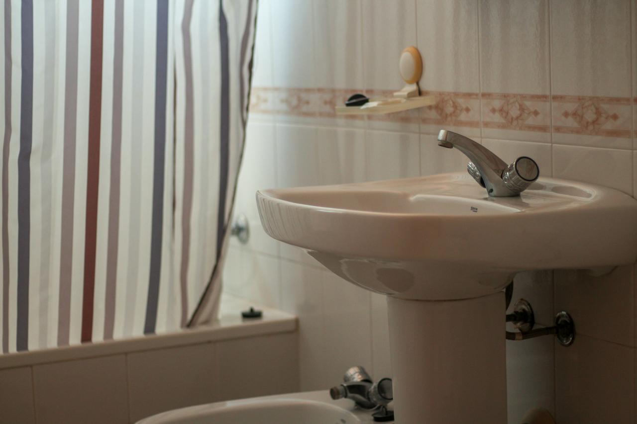 Hostal Esperanza เบนาคาราเฟ ภายนอก รูปภาพ