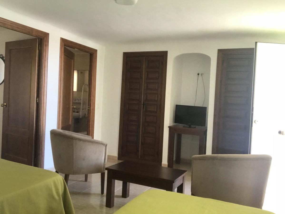 Hostal Esperanza เบนาคาราเฟ ภายนอก รูปภาพ