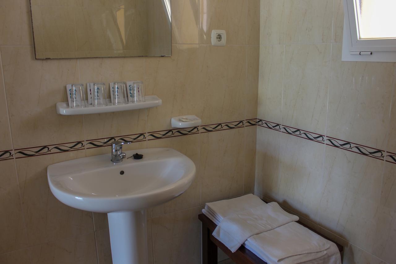 Hostal Esperanza เบนาคาราเฟ ภายนอก รูปภาพ